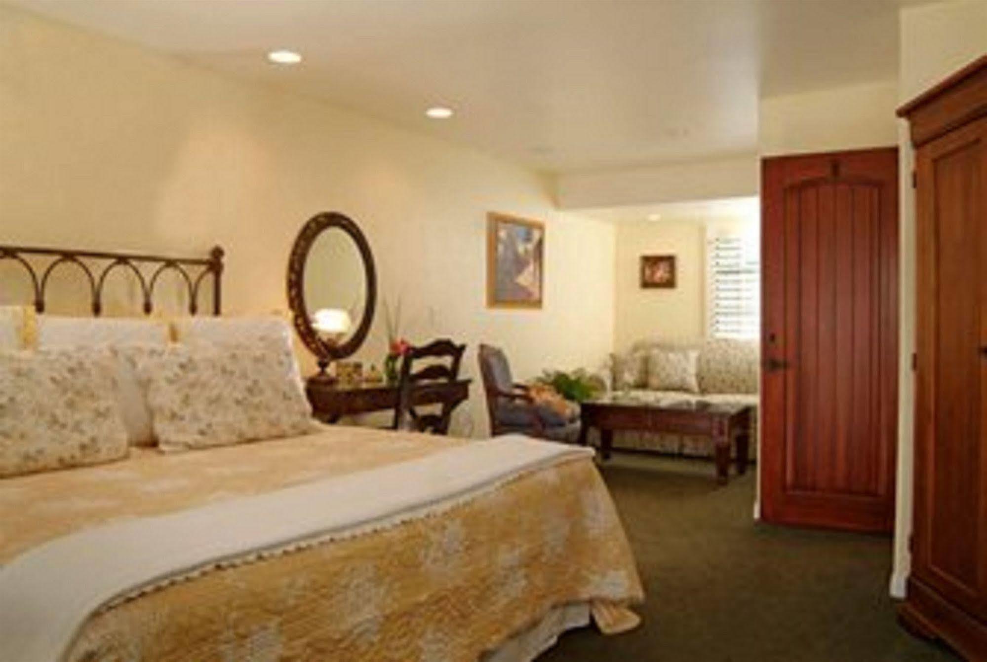 Castillo Inn At The Beach Santa Barbara Buitenkant foto